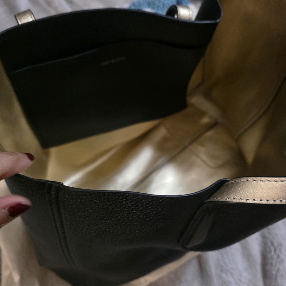 Tory Burch Perry Tote In Black Smooth/ Pebbled Leather. Never Used - Picture 13 of 16